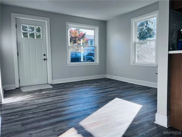 $191,900 | 107 Tucker Avenue, De Witt, NY 13057