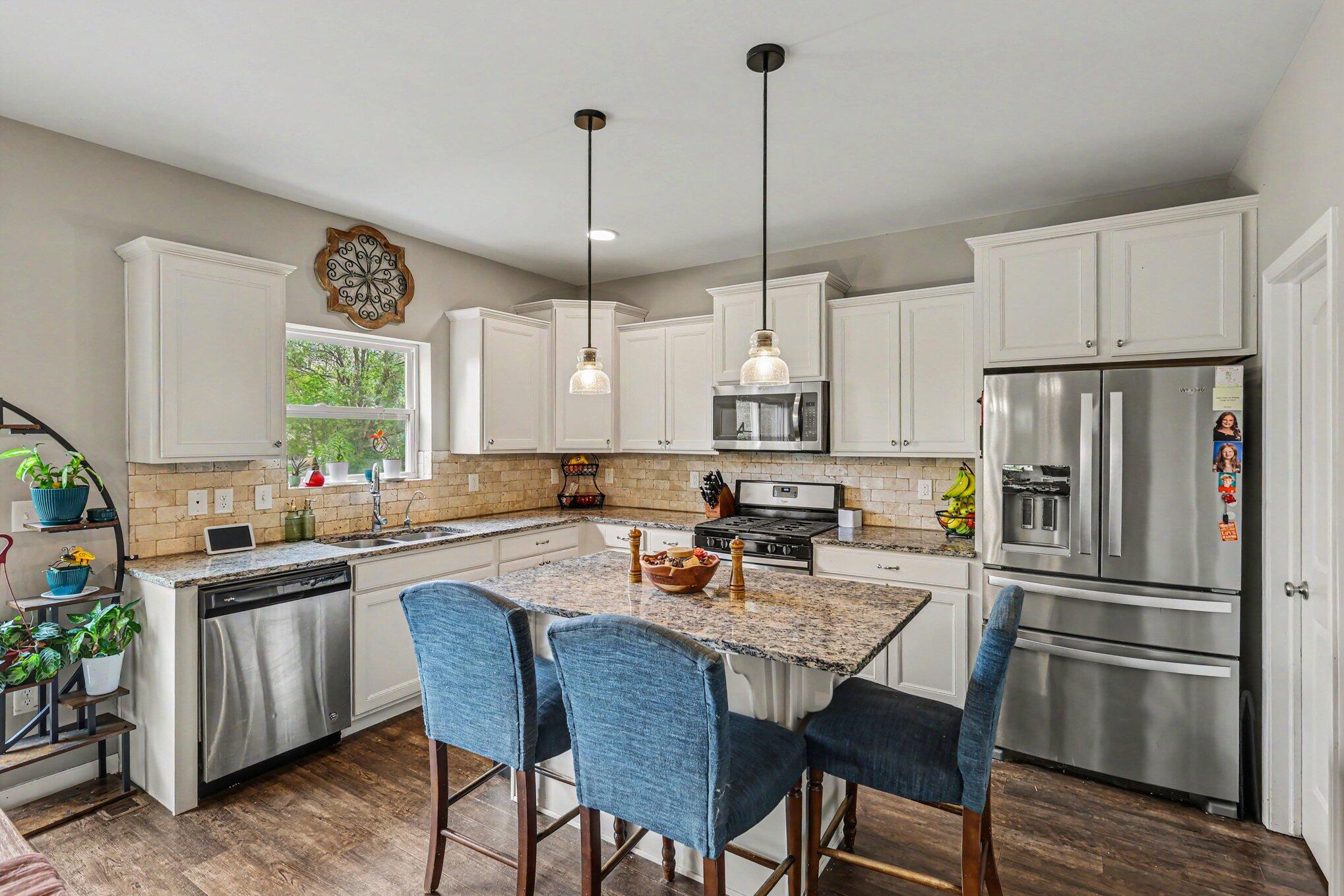 5540 Radiant Avenue Howell, MI 48855 - Photo 8 of 25 009_file_9517