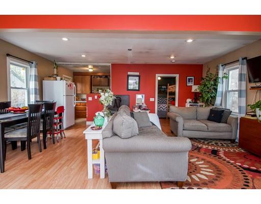 79 Blackmore Pond Road Wareham, MA 02576 - Photo 3 of 18 Gallery Image 3