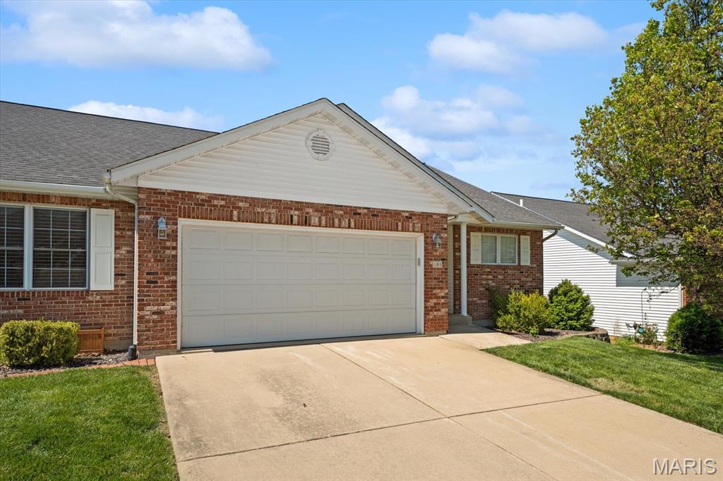 105 Megan Court Valmeyer, IL 62295 - Photo 2 of 11