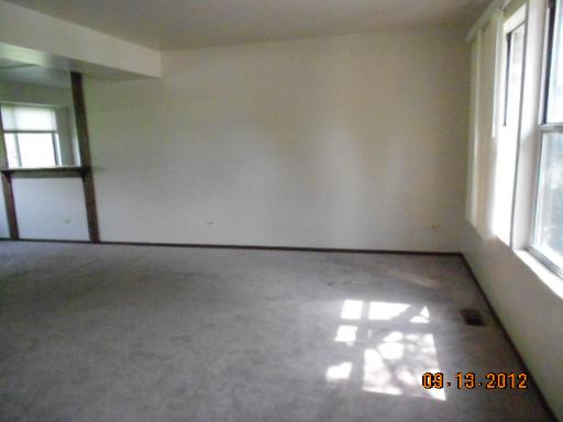 8 Wedgewood Road Matteson, IL 60443 - Photo 2 of 14