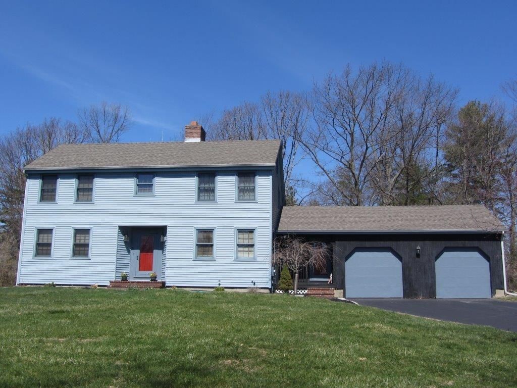 31 Parmenter Road Londonderry, NH 03053 - Photo 1 of 18 Gallery Image 1