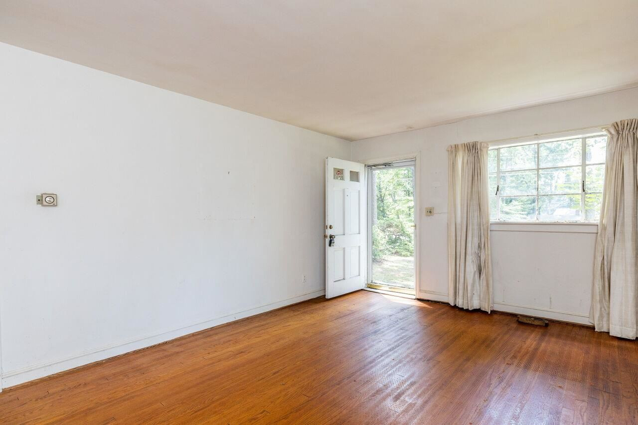 4104 Reavis Road Raleigh, NC 27606 - Photo 9 of 29 Photo 9