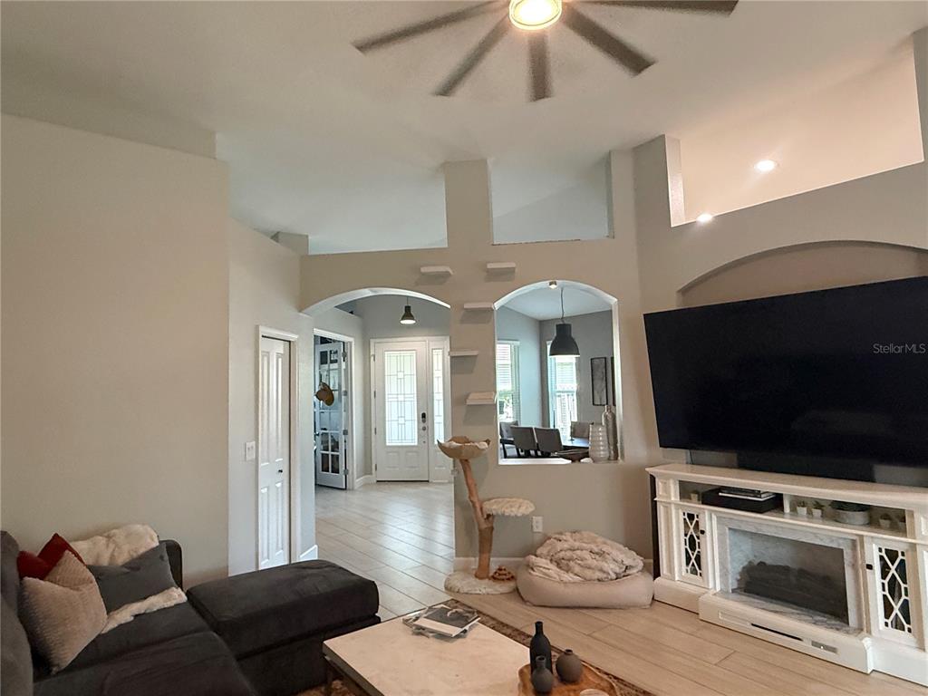 10501 Rochester Way Tampa, FL 33626 - Photo 22 of 45