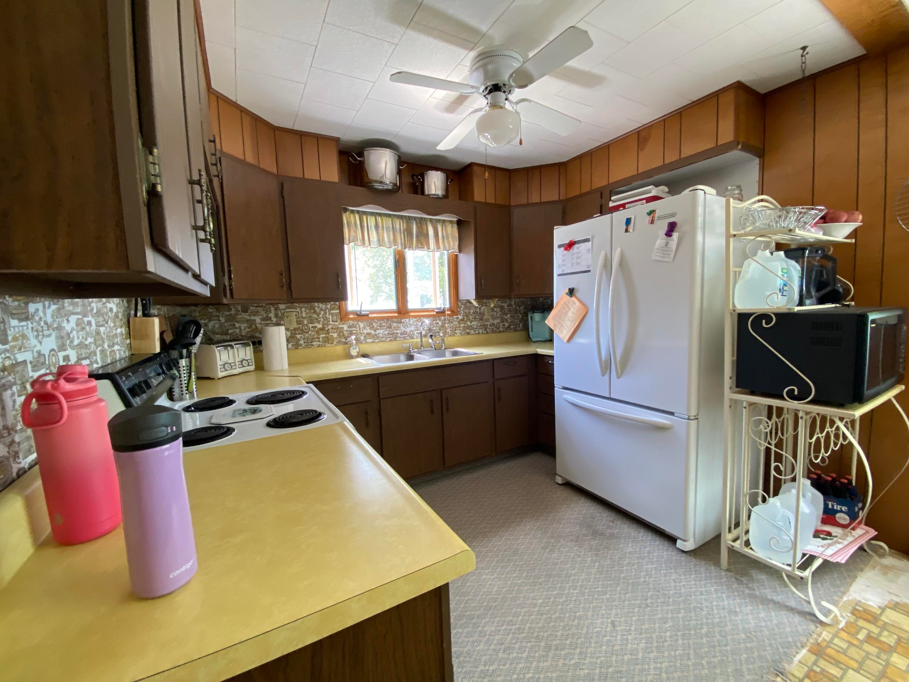 7354 South Pointe Road Sault Ste. Marie, MI 49783 - Photo 7 of 13 Gallery Image 7
