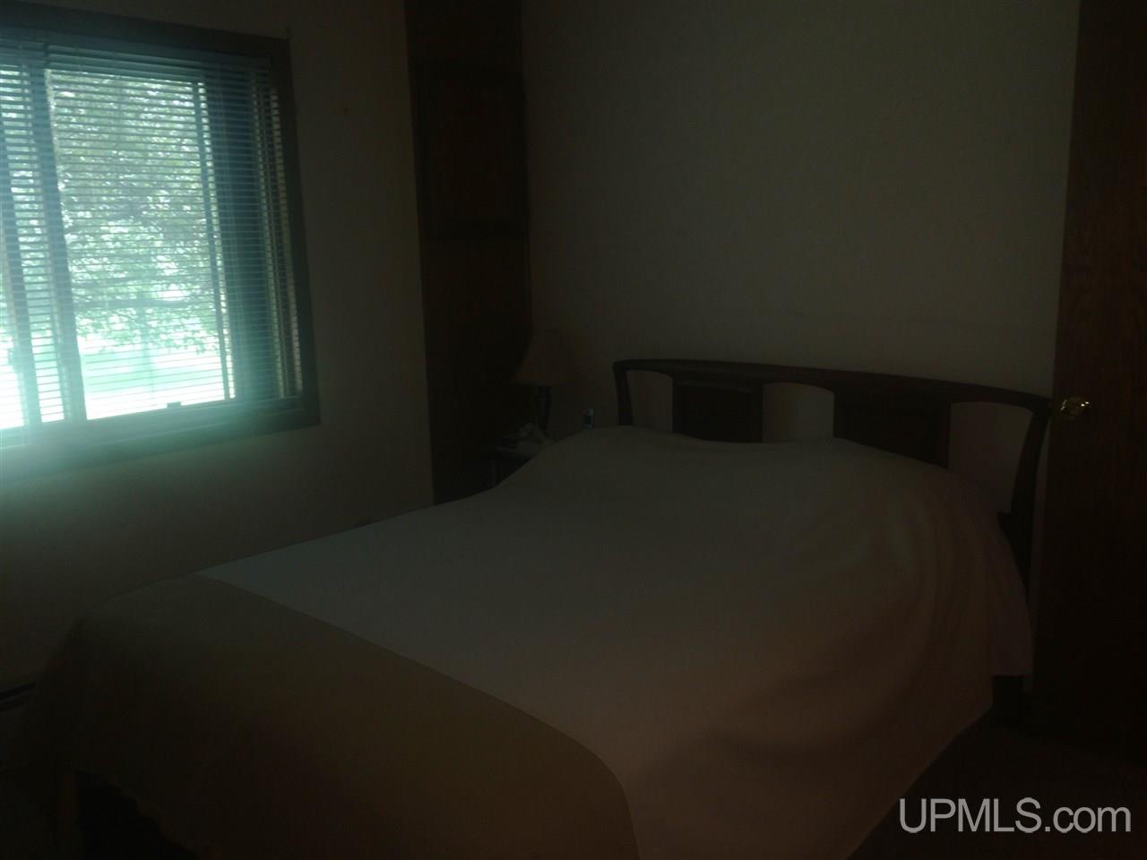 5240 12th Road Escanaba, MI 49829 - Photo 14 of 23