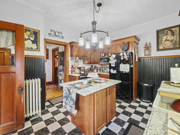$675,000 | 516 Maple Street, Manistee, MI 49660