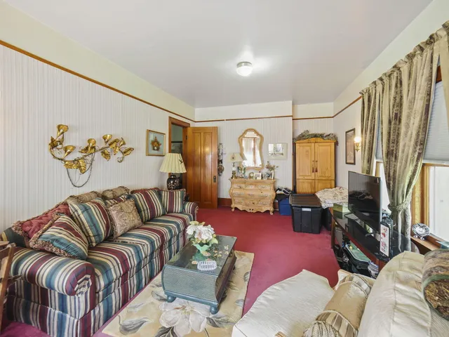 $675,000 | 516 Maple Street, Manistee, MI 49660