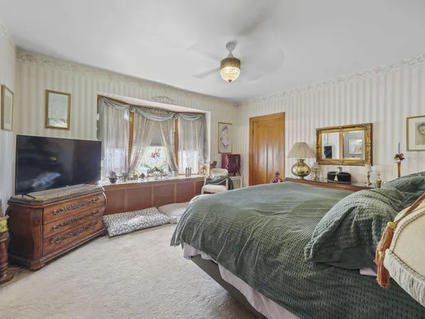 $675,000 | 516 Maple Street, Manistee, MI 49660