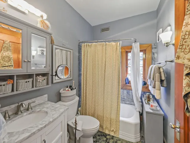 $675,000 | 516 Maple Street, Manistee, MI 49660