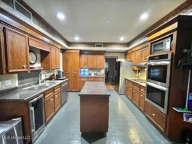 $329,900 | 86 North Crownpointe Drive, Jackson, MS 39211