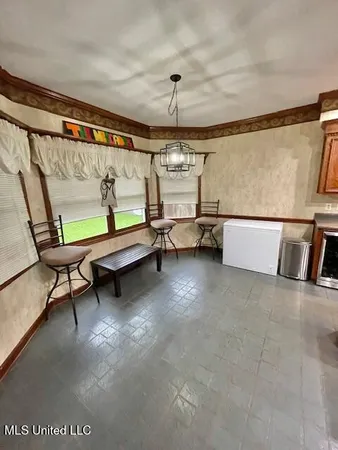 $314,900 | 86 North Crownpointe Drive, Jackson, MS 39211