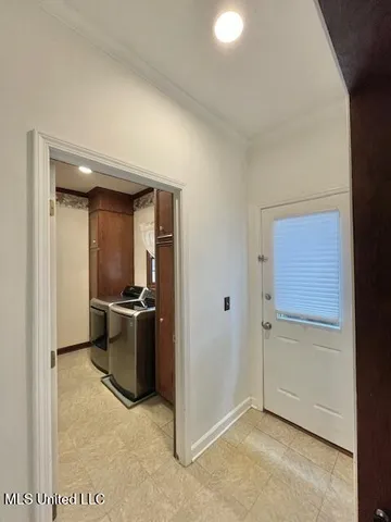 $329,900 | 86 North Crownpointe Drive, Jackson, MS 39211