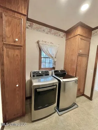 $314,900 | 86 North Crownpointe Drive, Jackson, MS 39211