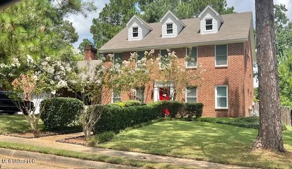 $314,900 | 86 North Crownpointe Drive, Jackson, MS 39211