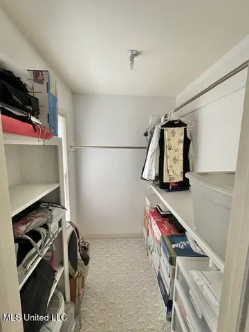 $329,900 | 86 North Crownpointe Drive, Jackson, MS 39211