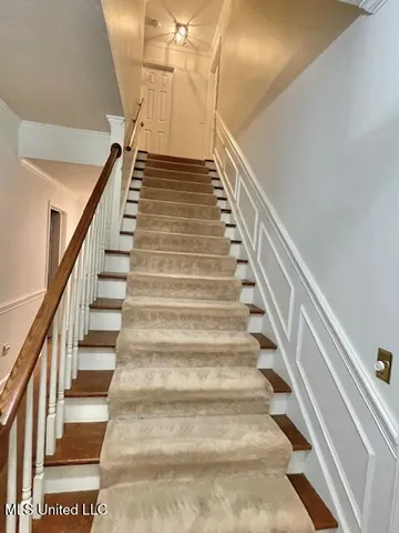 $329,900 | 86 North Crownpointe Drive, Jackson, MS 39211