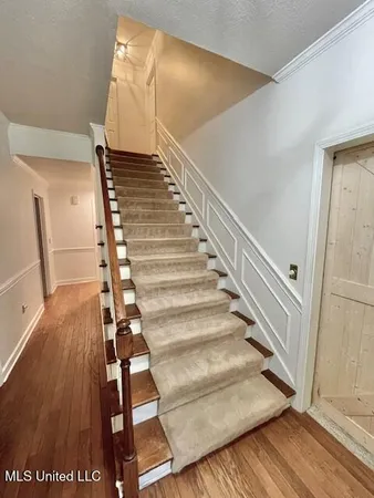 $314,900 | 86 North Crownpointe Drive, Jackson, MS 39211