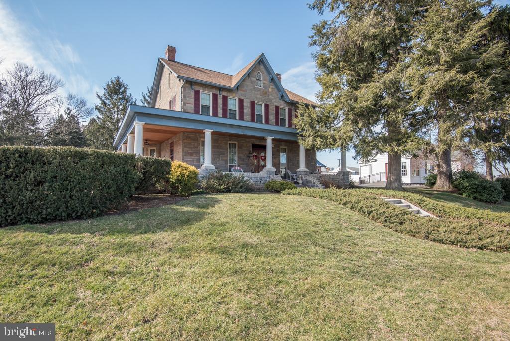 532 Mt Sidney Road Lancaster, PA 17602 - Photo 2 of 52 Gallery Image 2