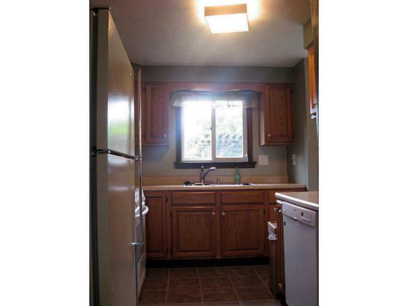 1825 Cowling Road Scottdale, PA 15683 - Photo 9 of 19 Kitchen.