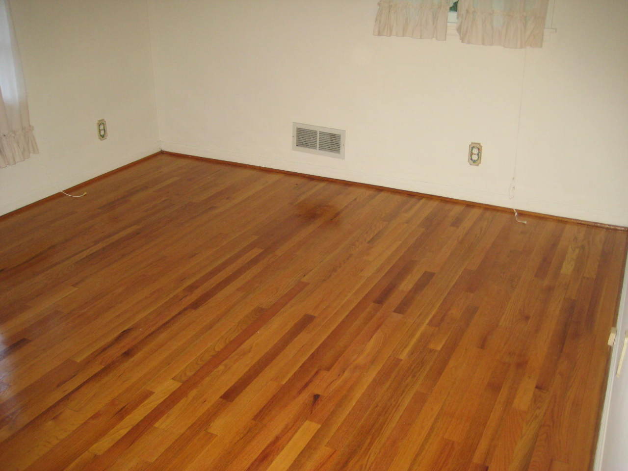 912 Glenn Ridge Road Northwest Roanoke, VA 24017 - Photo 7 of 9 Bed Room