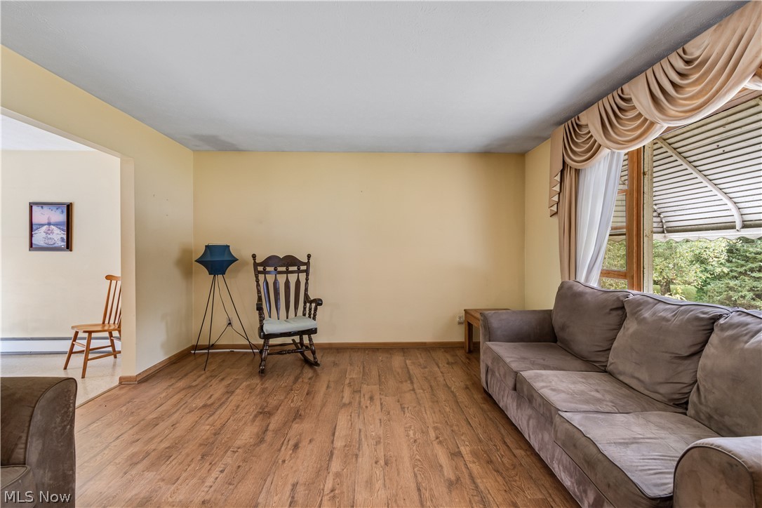 4695 Jupiter Road Uniontown, OH 44685 - Photo 4 of 30 Gallery Image 4