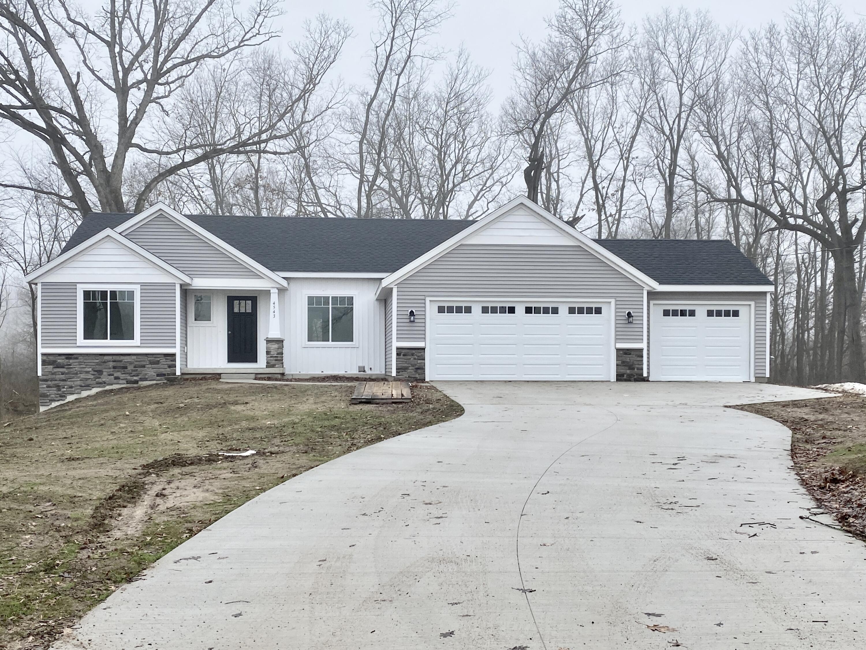 4543 Grange Road Middleville, MI 49333 - Photo 1 of 26 IMG_4216 2