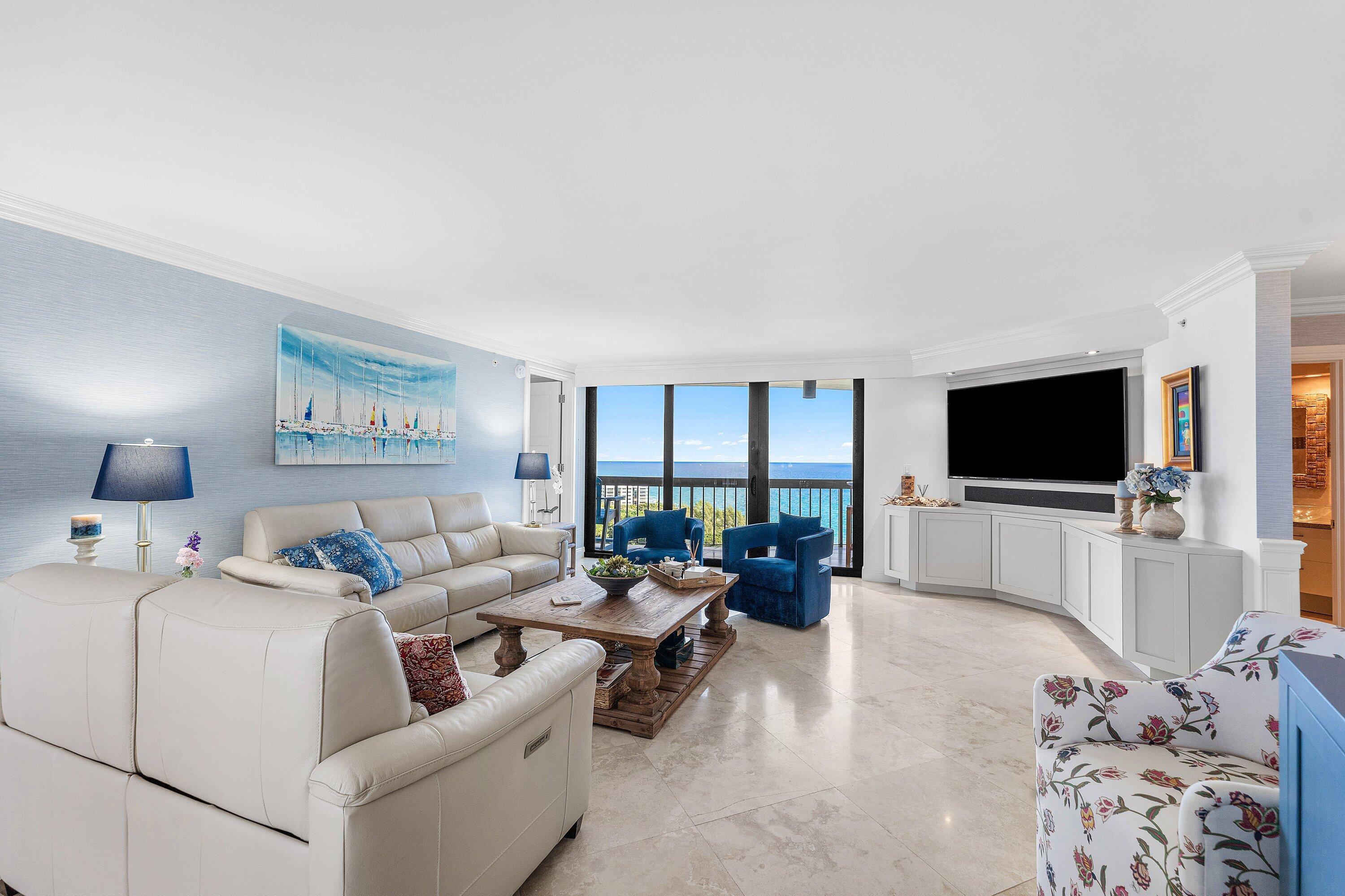 4545 North Ocean Boulevard, Unit PHD Boca Raton, FL 33431 - Photo 4 of 35 Living area_stunning ocean views