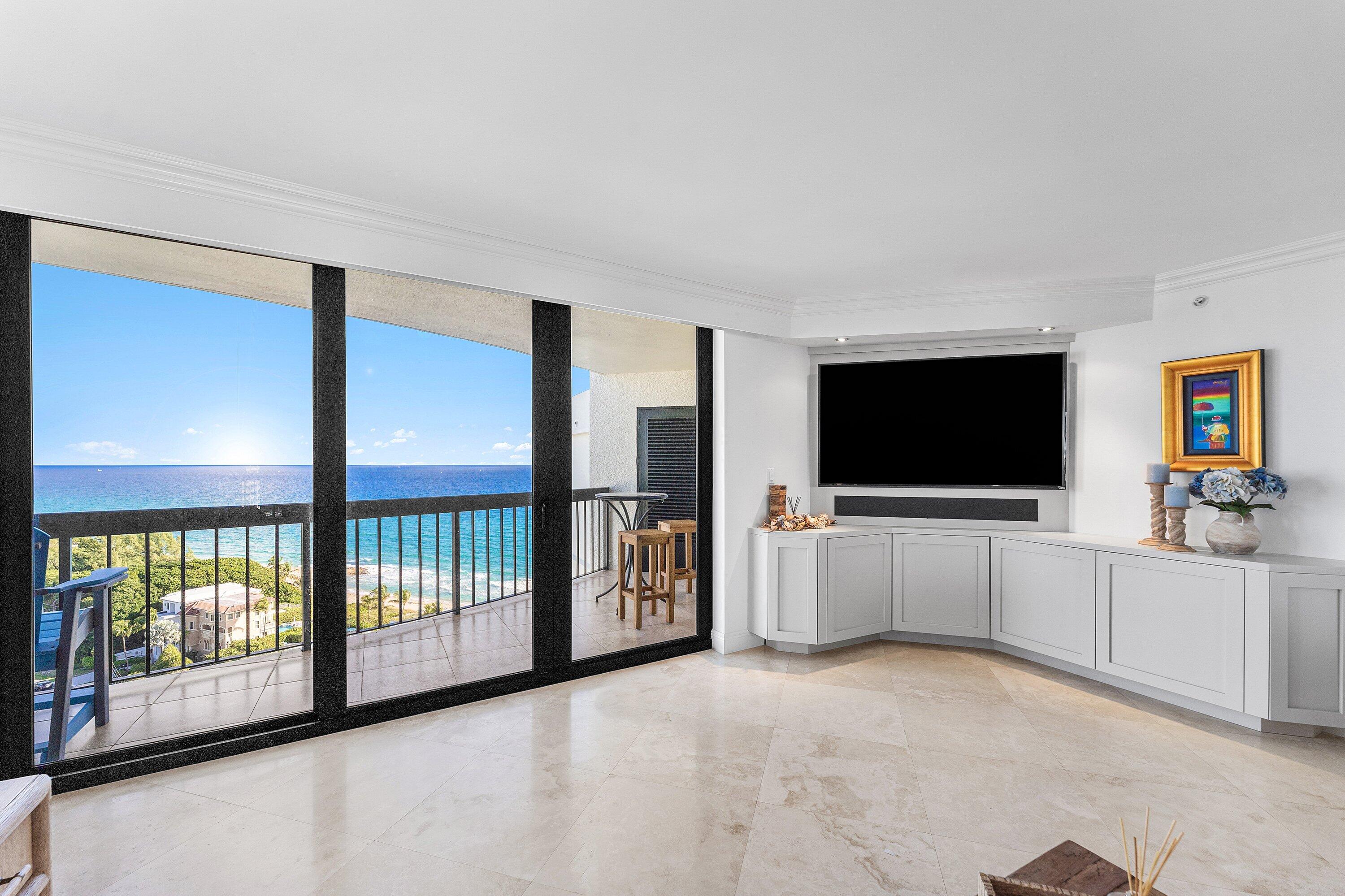 4545 North Ocean Boulevard, Unit PHD Boca Raton, FL 33431 - Photo 5 of 35 Living area_stunning ocean views