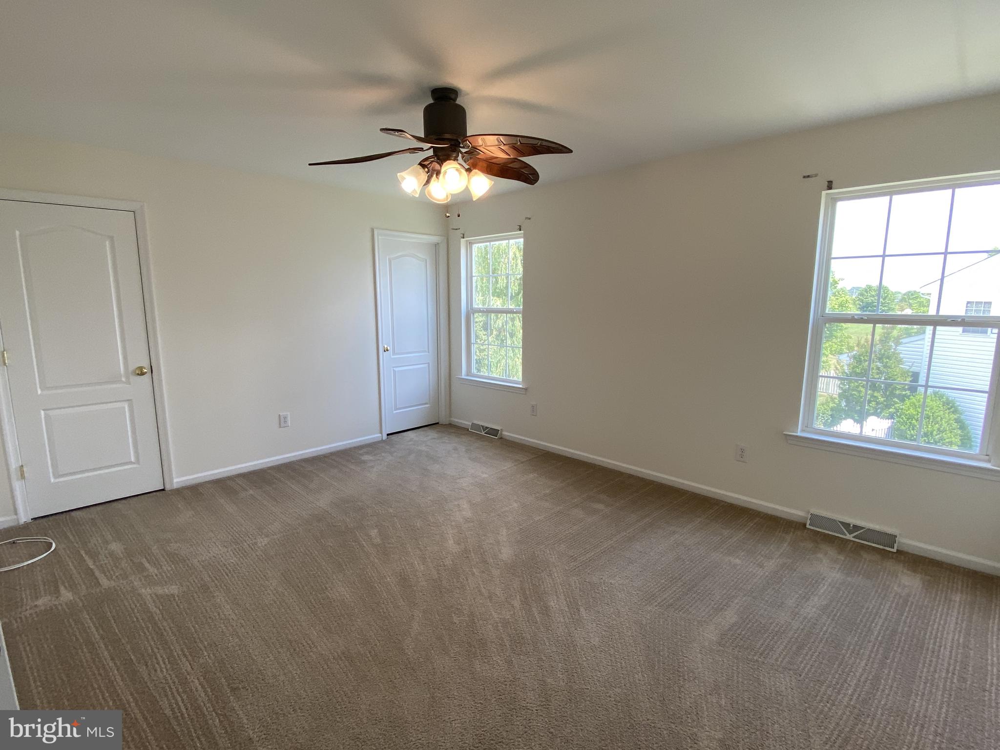 437 Worchester Drive Dover, DE 19904 - Photo 10 of 23 Spacious Master Bedroom