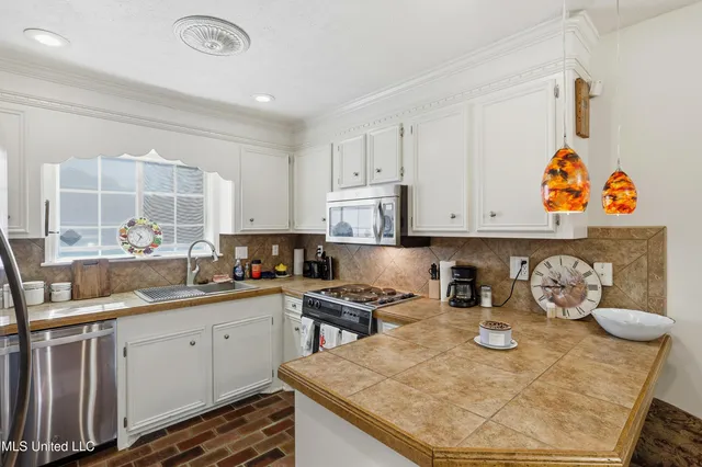 $220,000 | 72 Lamplighter Road, Pearl, MS 39208