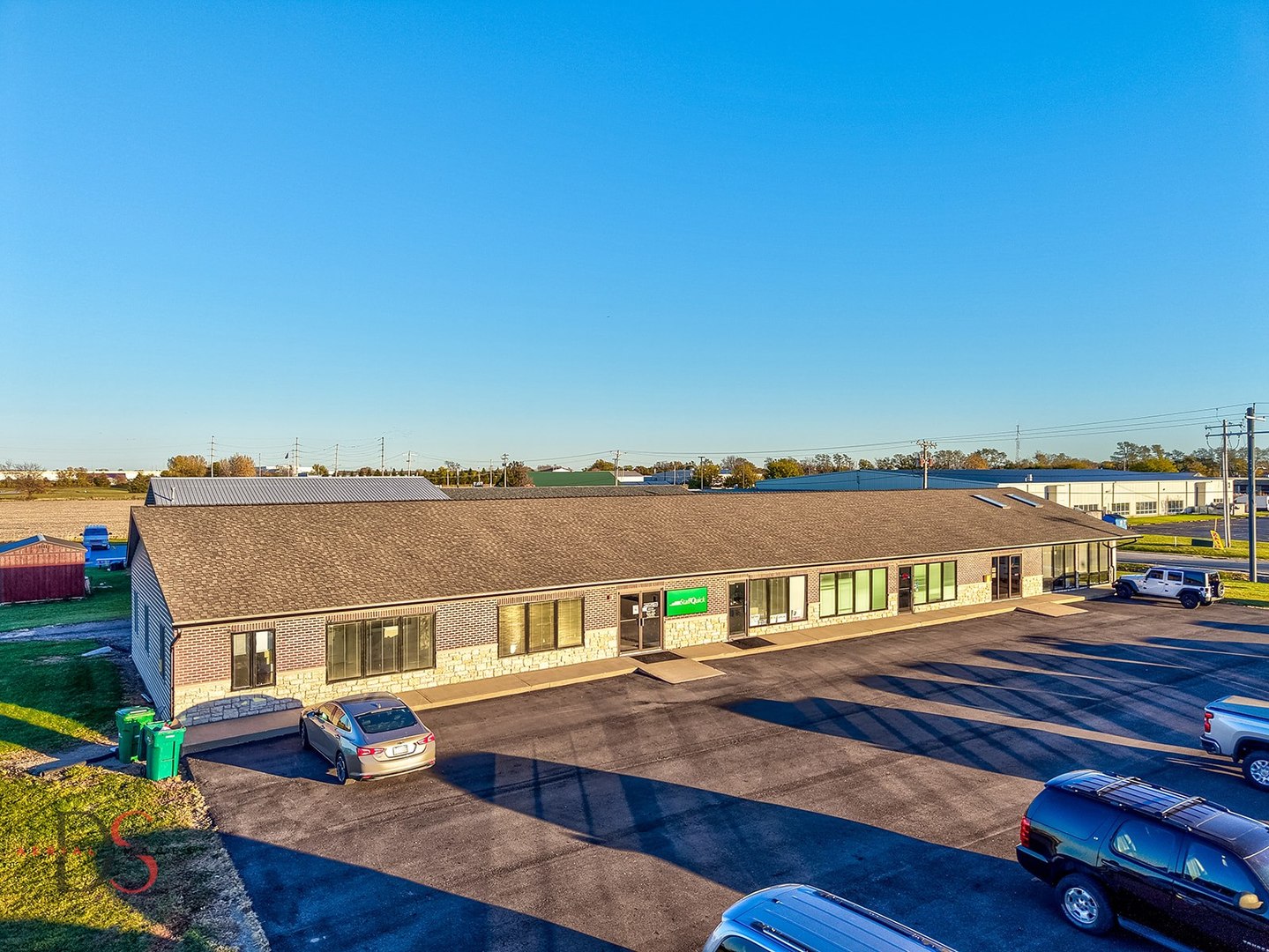 410 North 3059th Road Ottawa, IL 61350 - Photo 2 of 12 a view of houses with outdoor space and lakeside