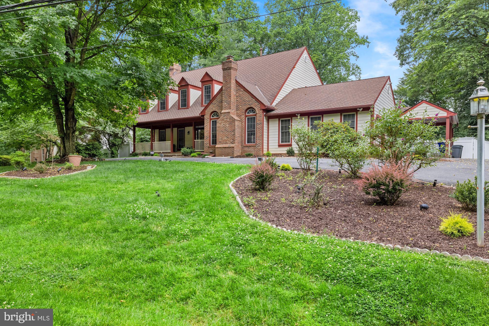 7304 Brickyard Road Potomac, MD 20854 - Photo 2 of 40