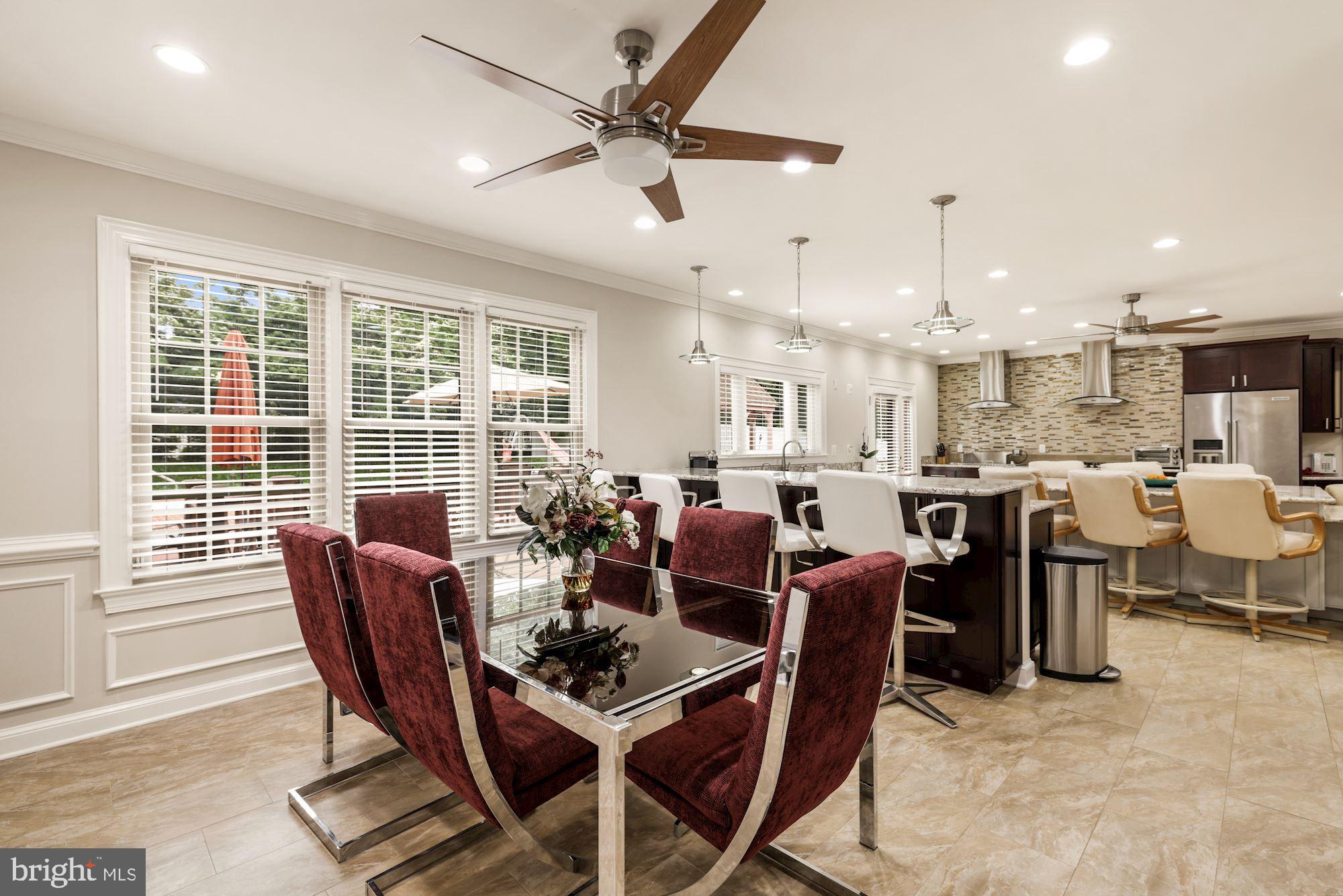 7304 Brickyard Road Potomac, MD 20854 - Photo 11 of 40