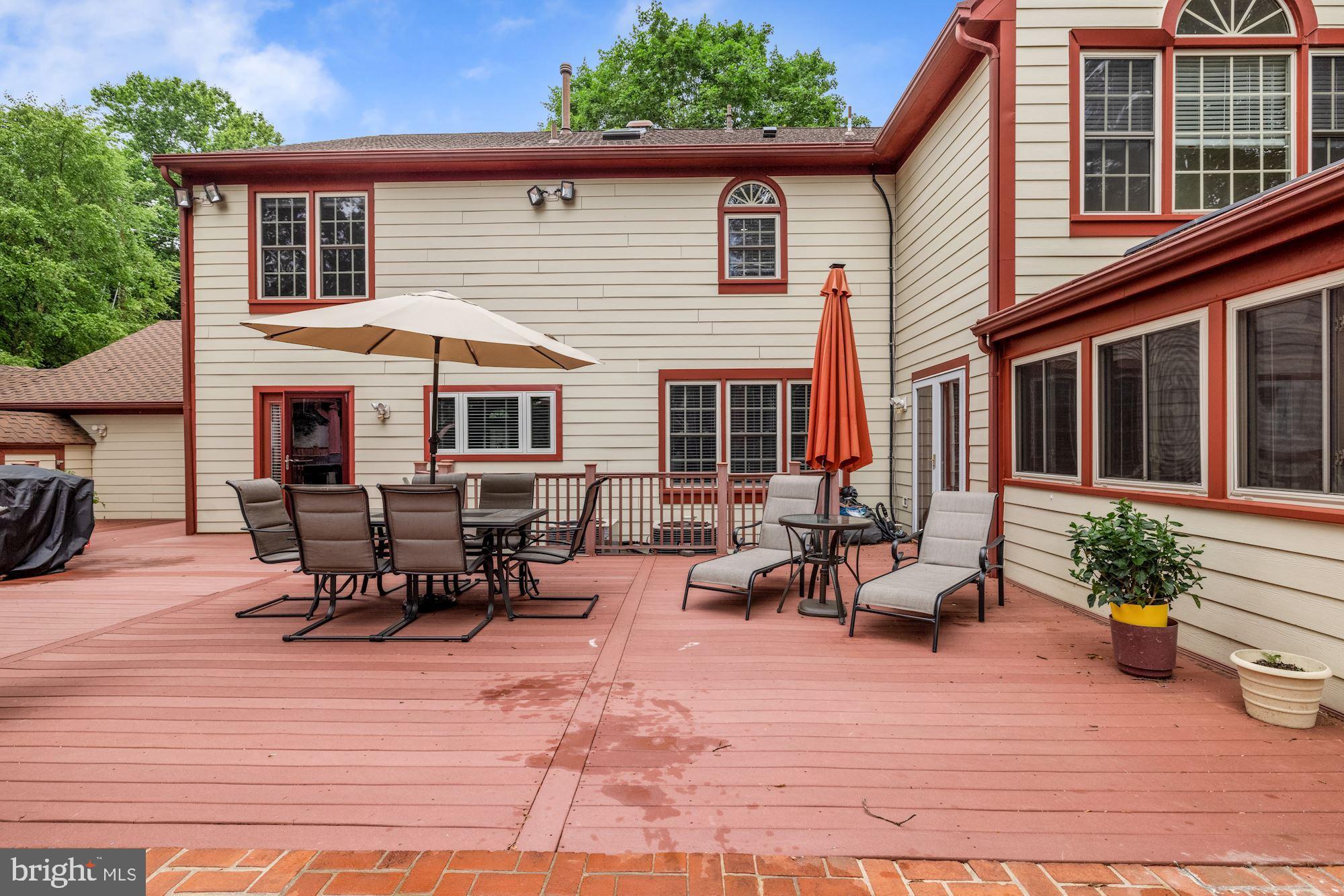 7304 Brickyard Road Potomac, MD 20854 - Photo 21 of 40