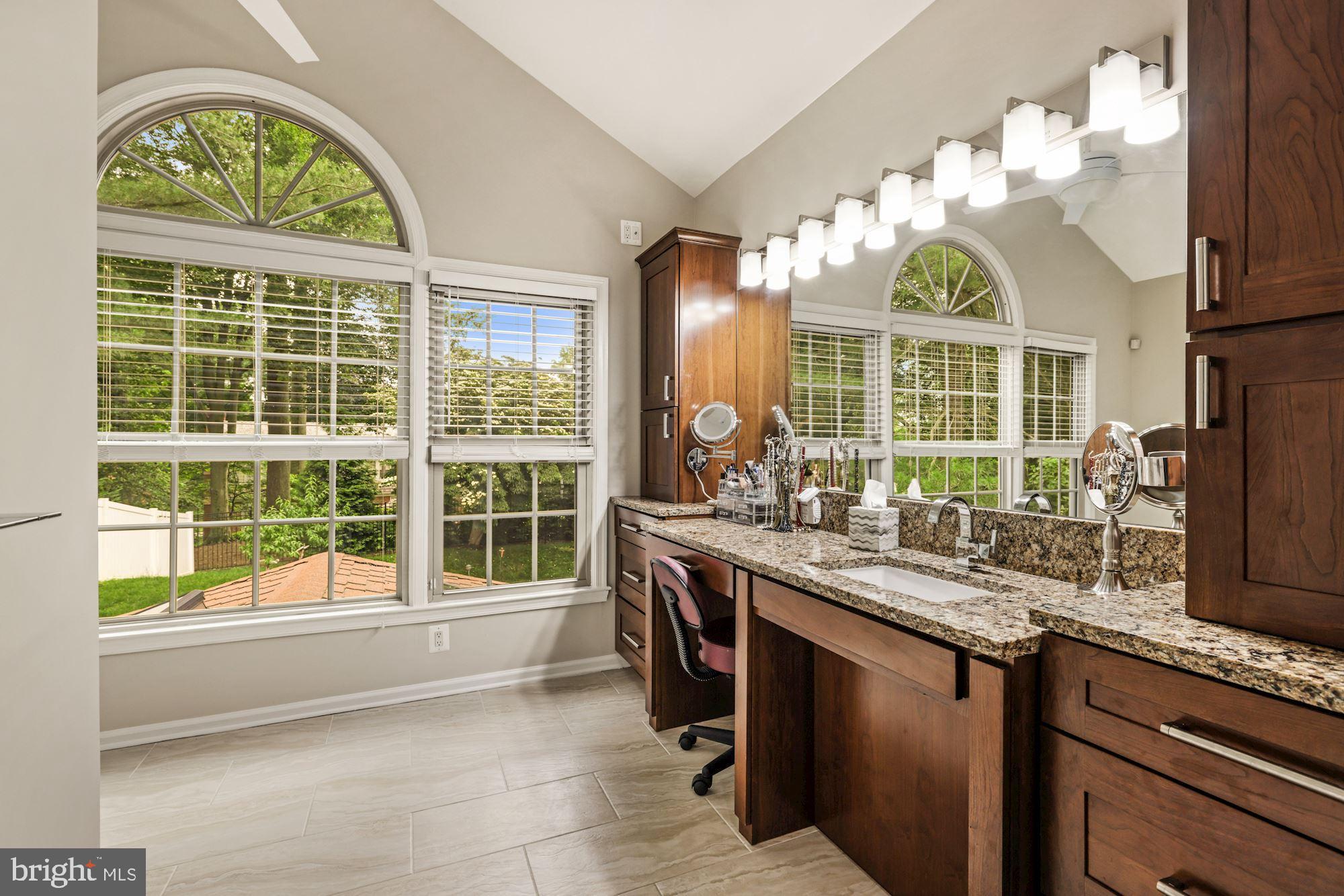 7304 Brickyard Road Potomac, MD 20854 - Photo 25 of 40