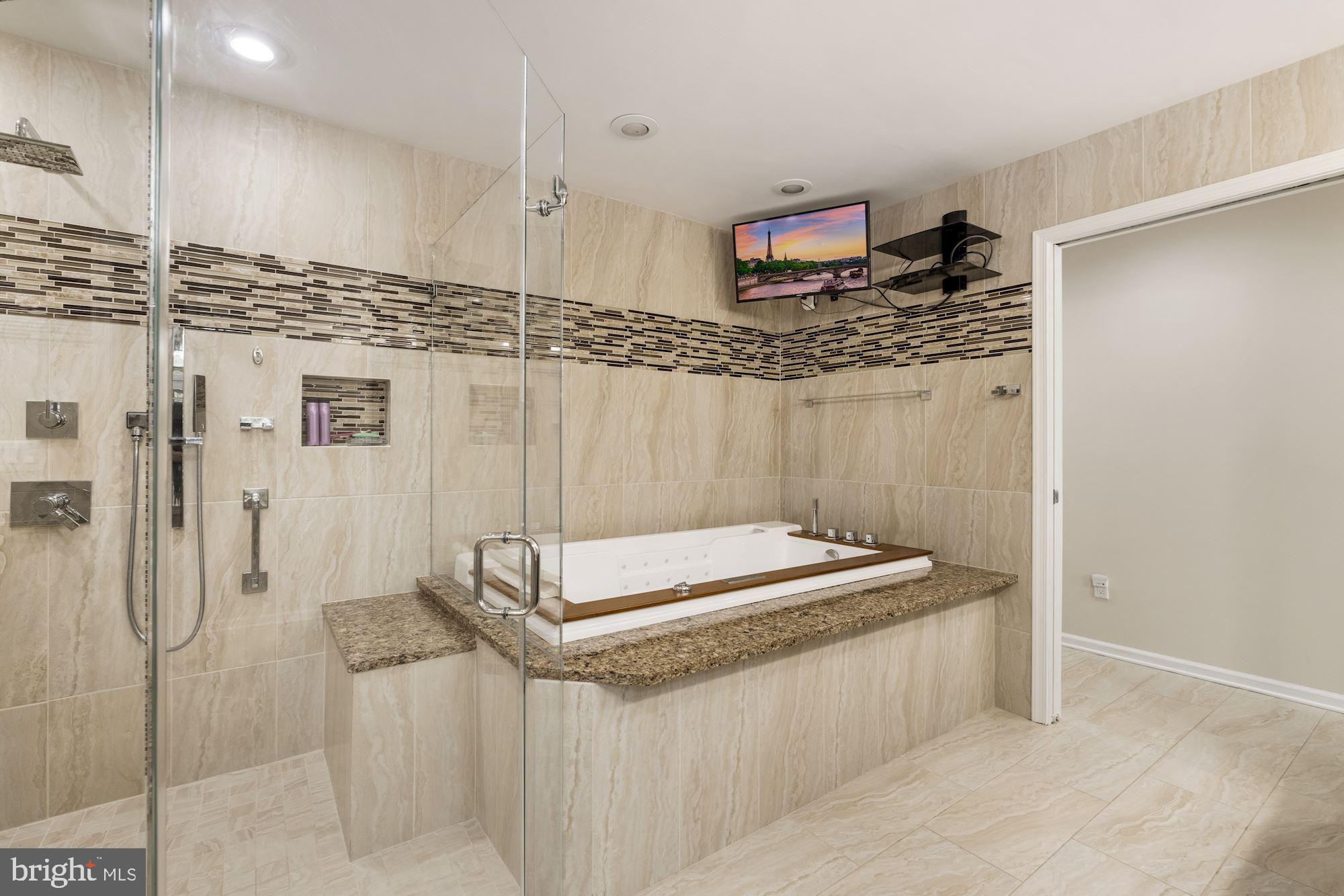 7304 Brickyard Road Potomac, MD 20854 - Photo 27 of 40