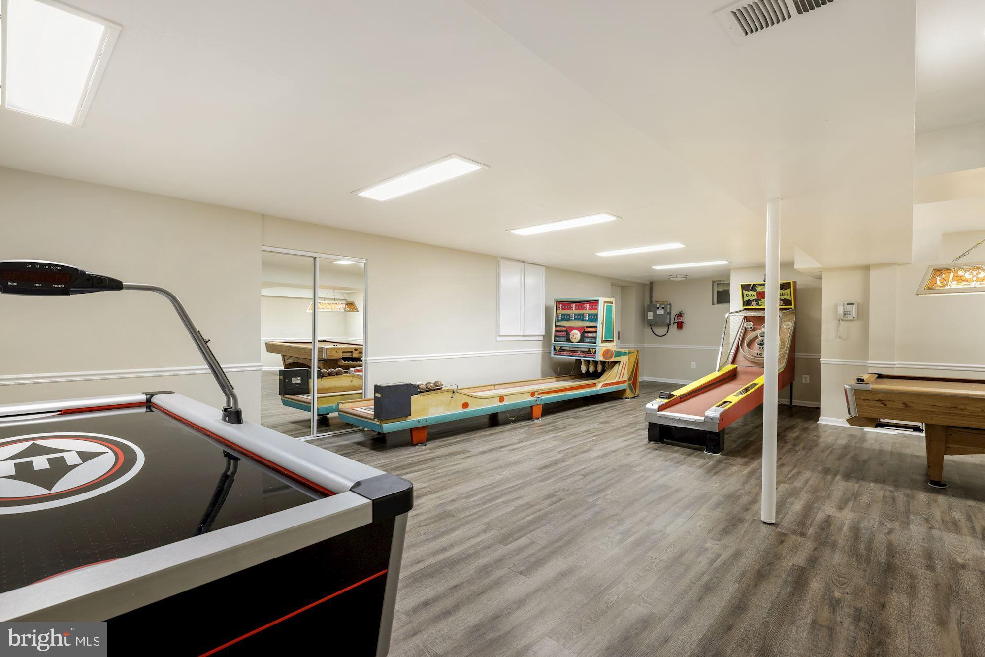 7304 Brickyard Road Potomac, MD 20854 - Photo 34 of 40