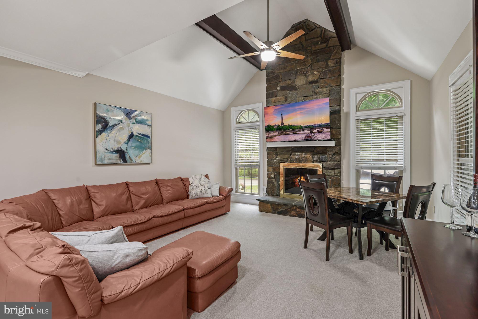 7304 Brickyard Road Potomac, MD 20854 - Photo 9 of 40