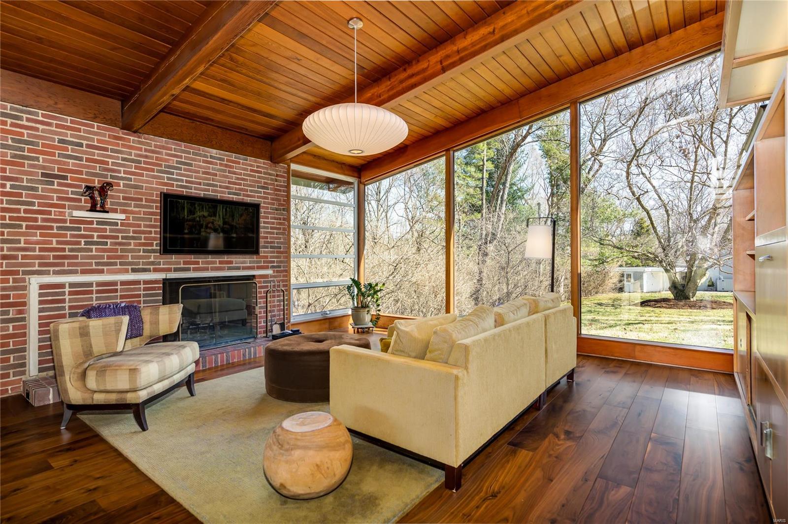 219 Graybridge Road Ladue, MO 63124 - Photo 4 of 35 Gallery Image 4