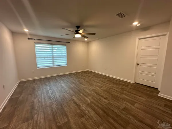 $2,195 | 7565 Steeplechase Boulevard, Pensacola, FL 32526