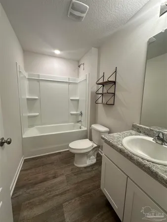 $2,195 | 7565 Steeplechase Boulevard, Pensacola, FL 32526