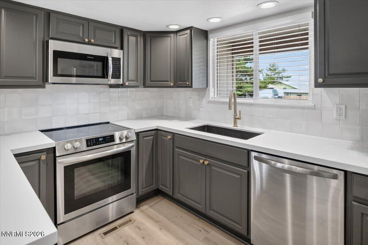 583 Marta Way Reno, NV 89503 - Photo 16 of 37 16-DSC_7165