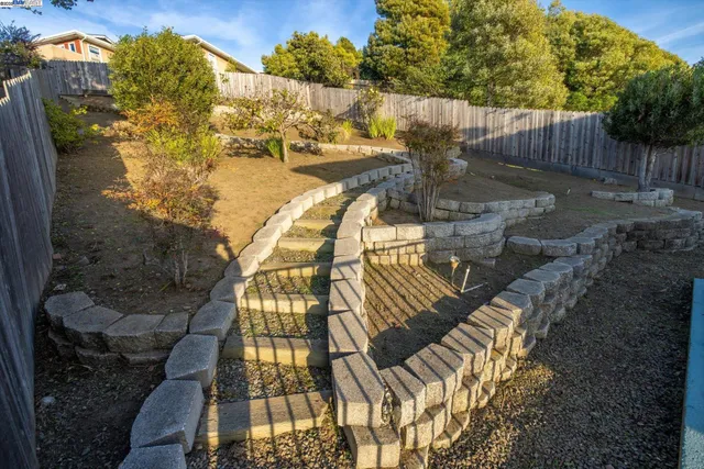 $828,000 | 1564 Santa Clara Street, Richmond, CA 94804