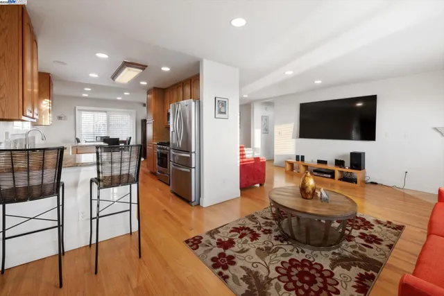 $828,000 | 1564 Santa Clara Street, Richmond, CA 94804