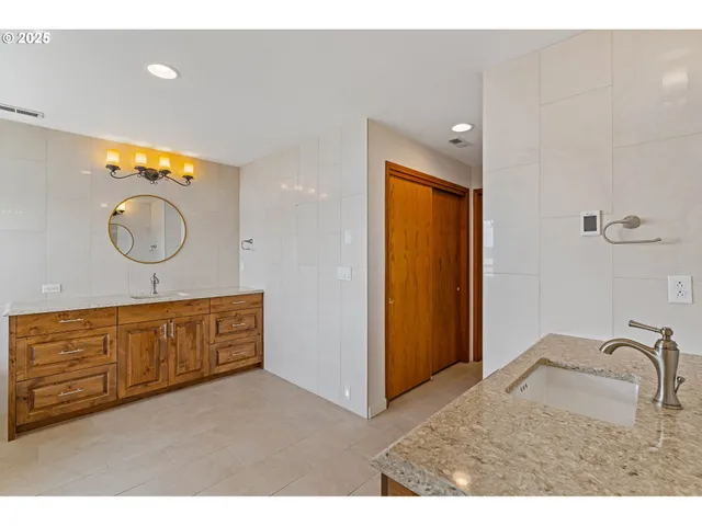 $1,995,000 | 954 South A Street, Washougal, WA 98671