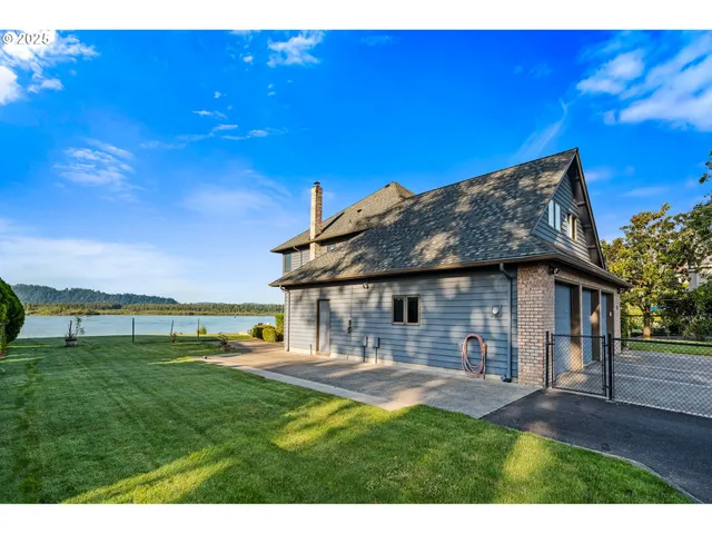 $1,995,000 | 954 South A Street, Washougal, WA 98671