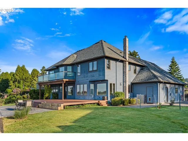 $1,995,000 | 954 South A Street, Washougal, WA 98671