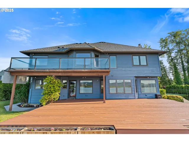 $1,995,000 | 954 South A Street, Washougal, WA 98671