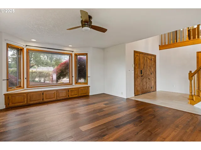 $1,995,000 | 954 South A Street, Washougal, WA 98671